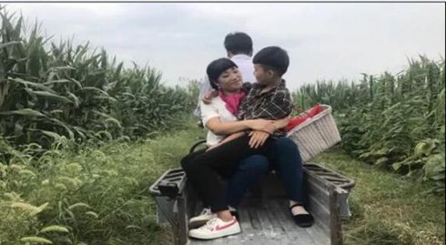 [field:title/]